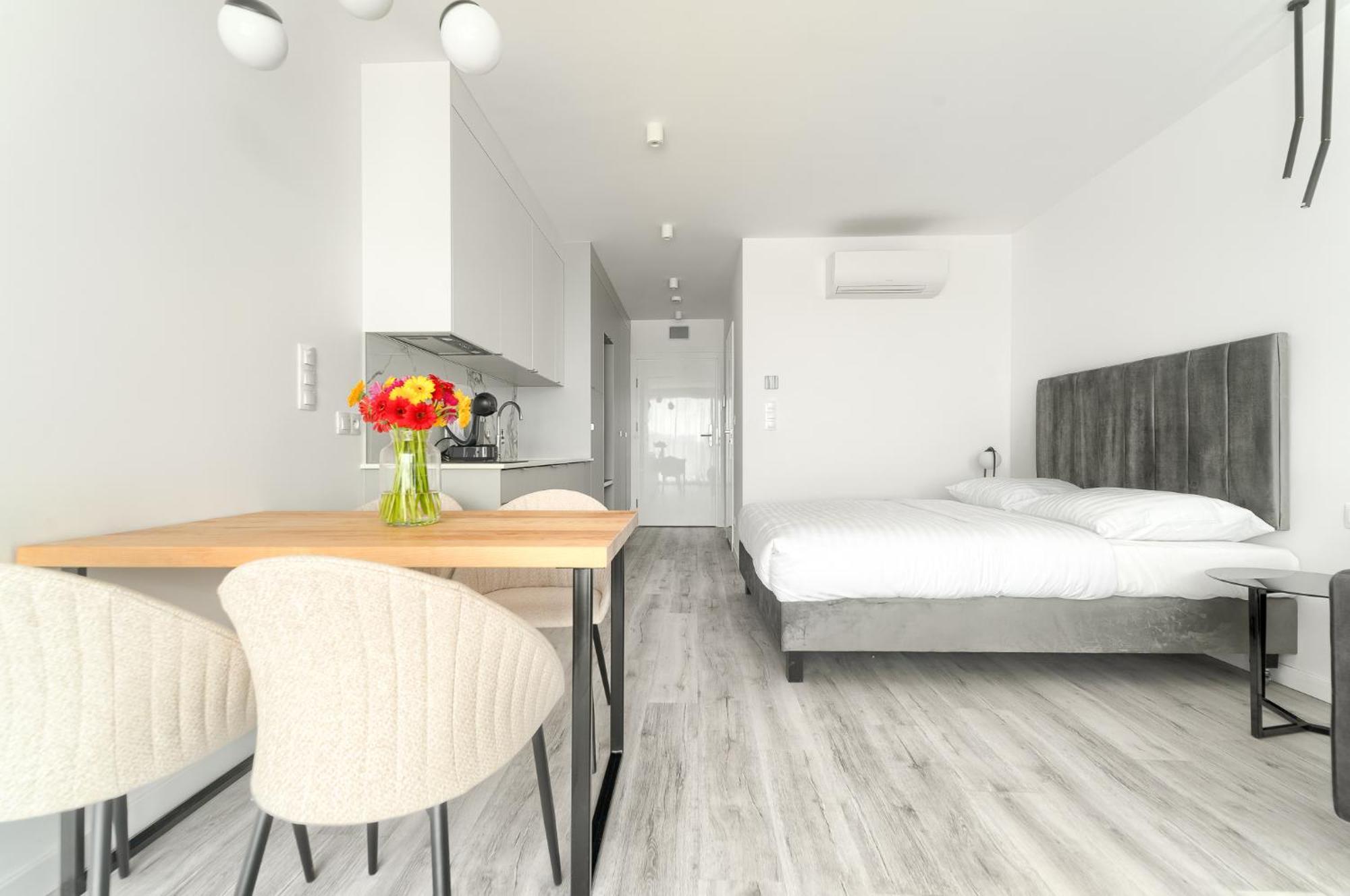 Sea & Lake - City Apartments Мєлно Екстер'єр фото