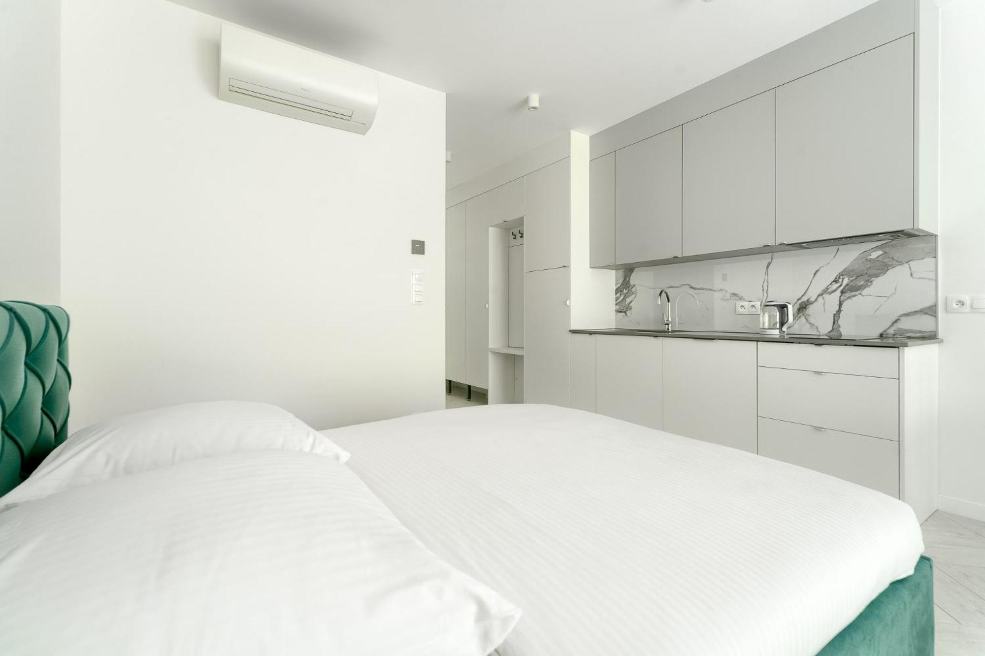 Sea & Lake - City Apartments Мєлно Екстер'єр фото
