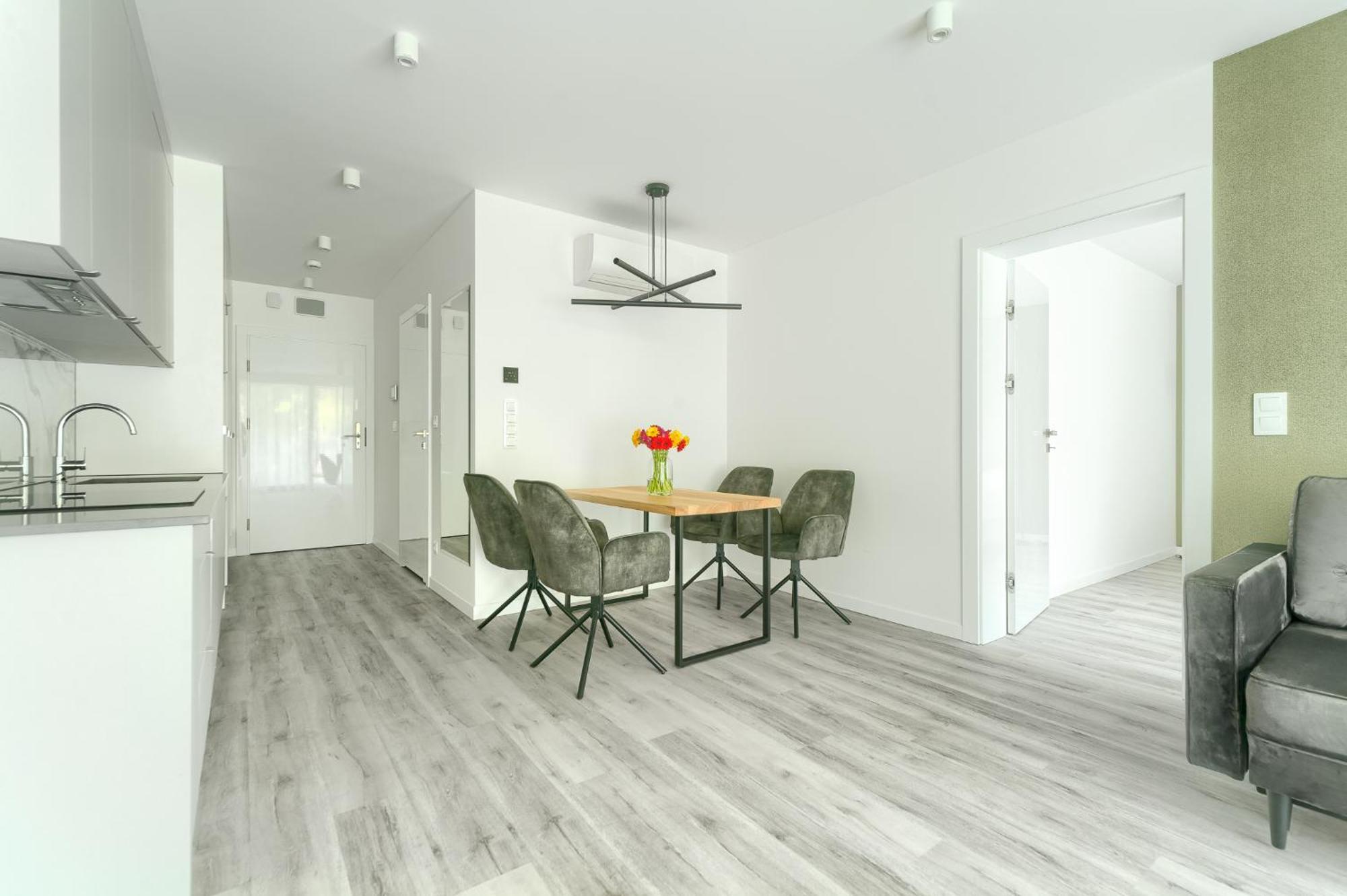 Sea & Lake - City Apartments Мєлно Екстер'єр фото